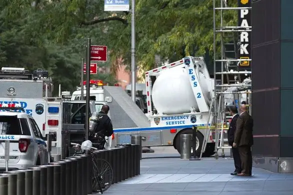 An NYPD bomb squad vehicle, known as a "total containment vehicle" outside the Time Warner Center